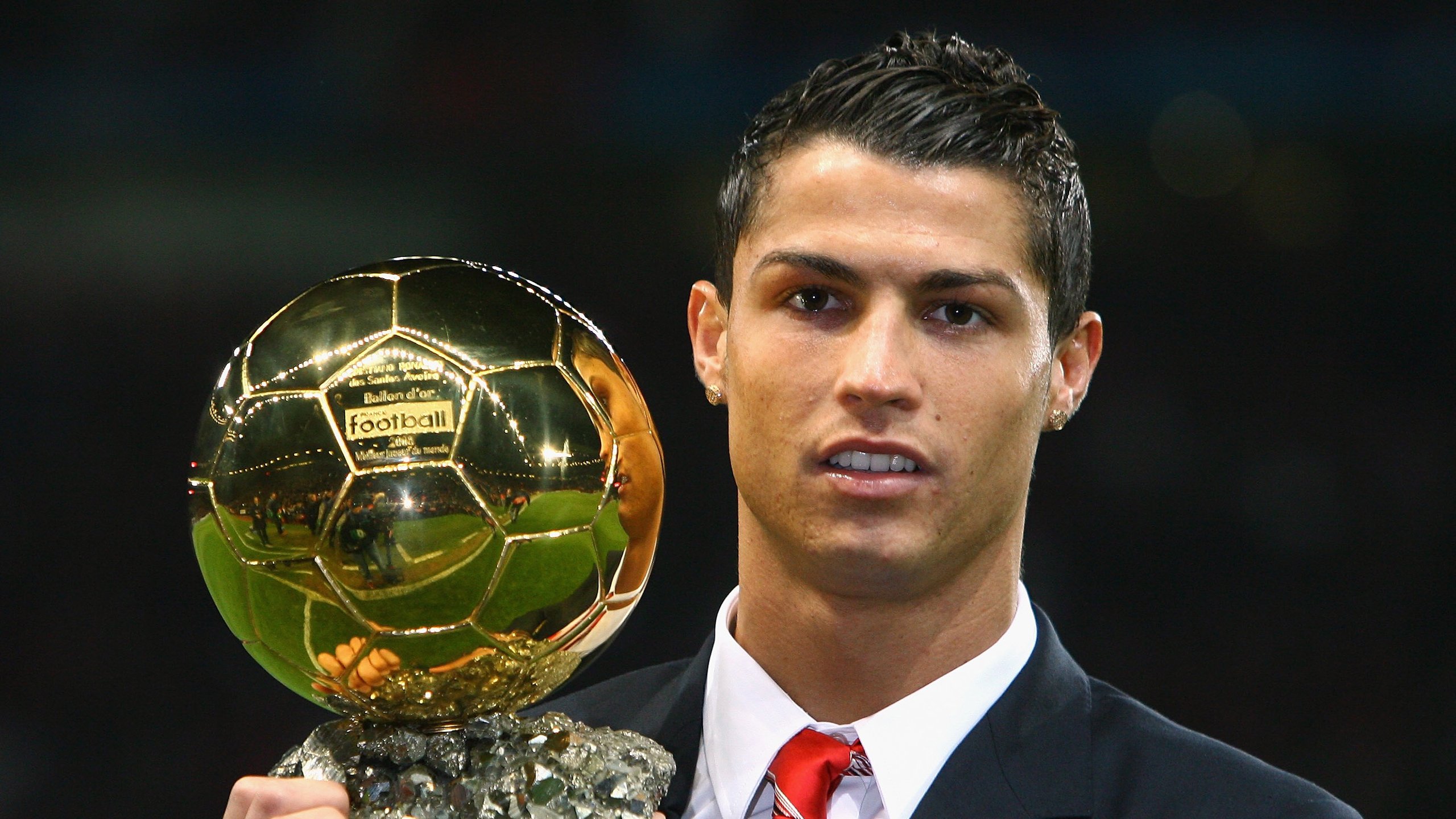 奥格斯堡1-1莱比锡，斯坦尼斯拉斯和恩昆库各建一功，奥格斯堡对阵莱比锡红牛